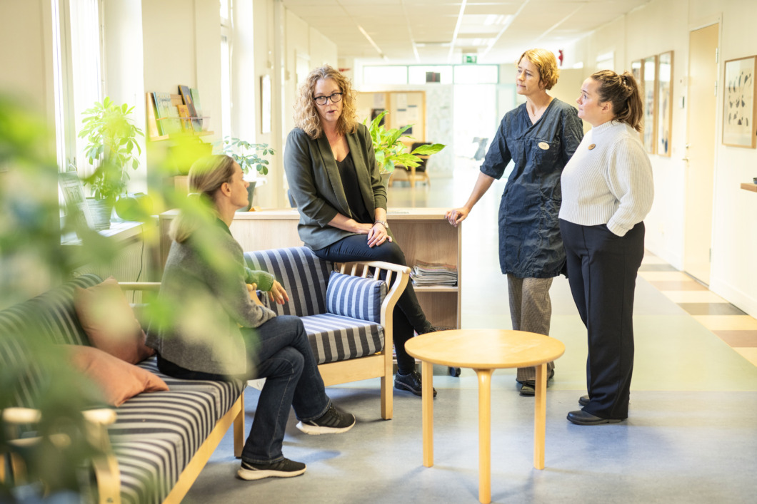 De stöttar gravida med beroende:  ”Vi moraliserar inte om någon fått ett återfall”
