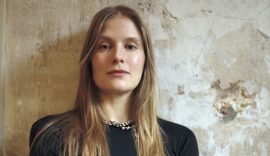 Utmanar ekonomerna i ny bok: ”Det långsiktiga värdet av omsorg försvinner”