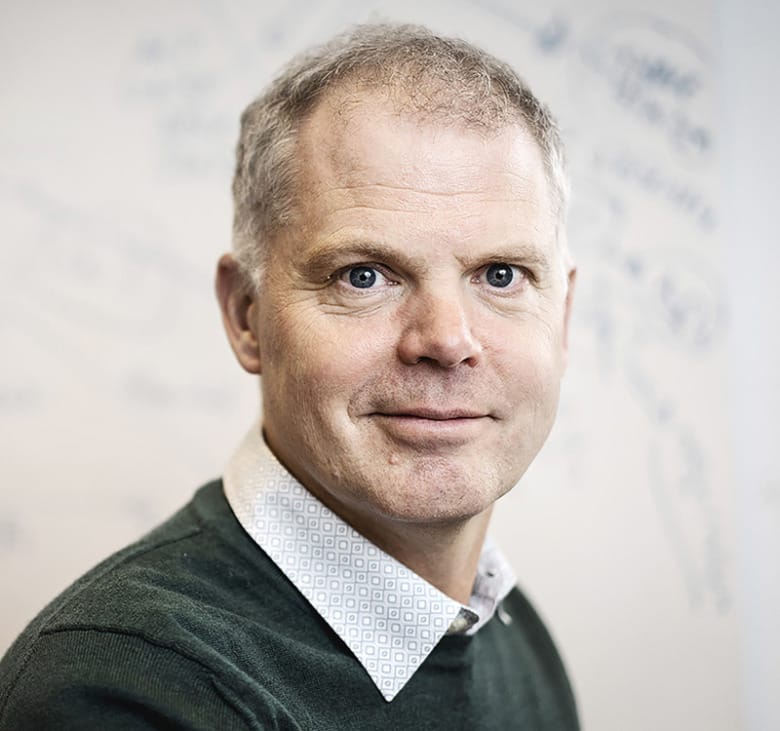 Porträttbild på Fredrik Bäckhed