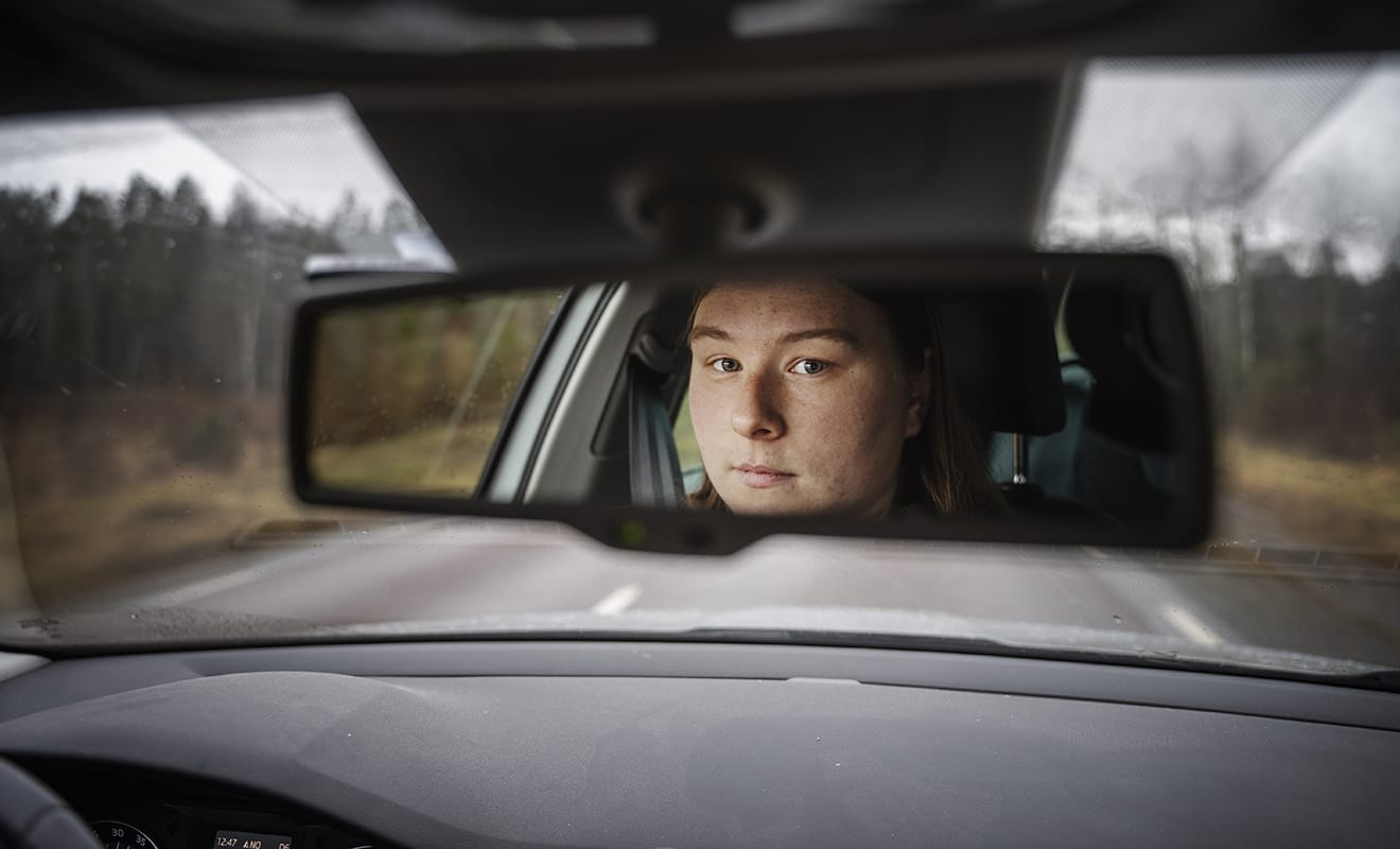 Therese pendlar elva mil om dagen