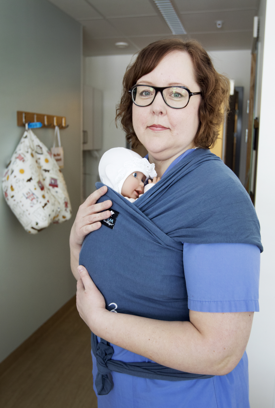 Bärsjal på bb skapar närhet mellan föräldrar och barn