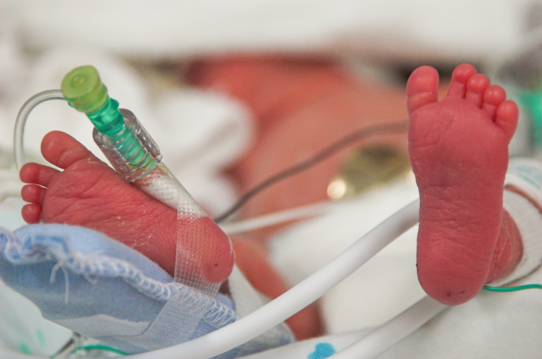 Fler extremt tidigt födda ska kunna få intensivvård
